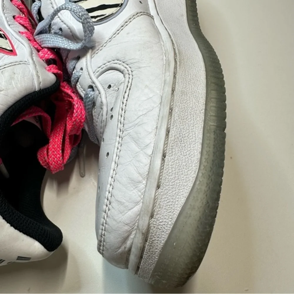 Nike Air Force 1 Low South Korea White Zebra Swoosh Pink Black‎ Women’s 7 2020